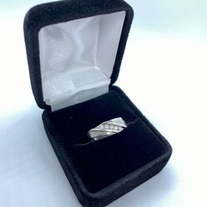 Size 8 men’s wedding/engagement ring.
